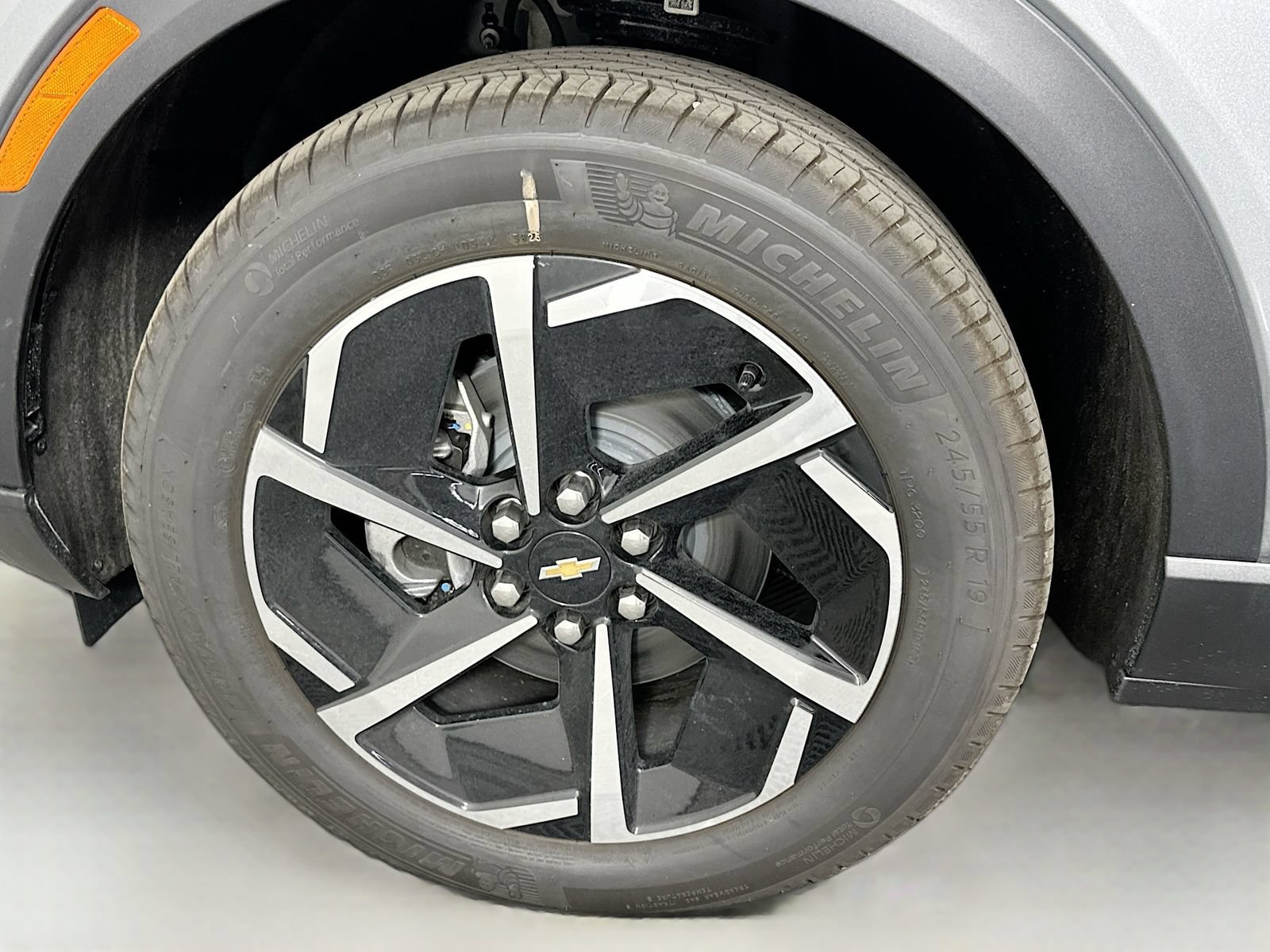 New 2026 Chevrolet Equinox EV LT FWD image 33