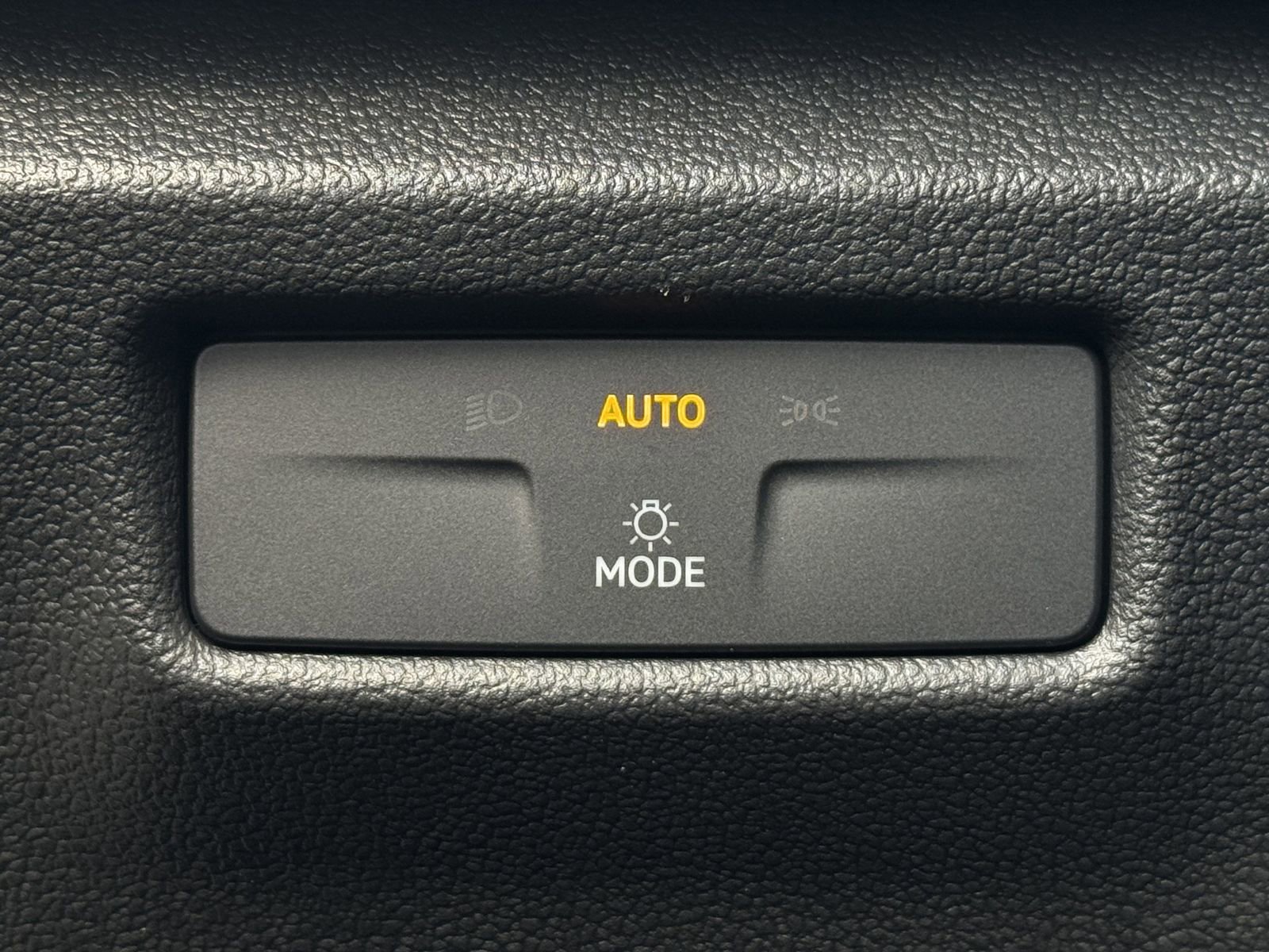 New 2026 Volkswagen Tiguan S image 20