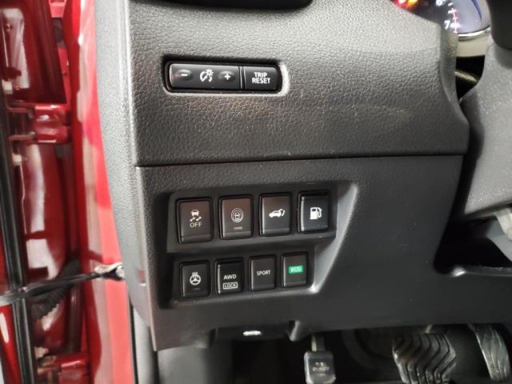 Used 2018 Nissan Rogue SL AWD/4WD image 19