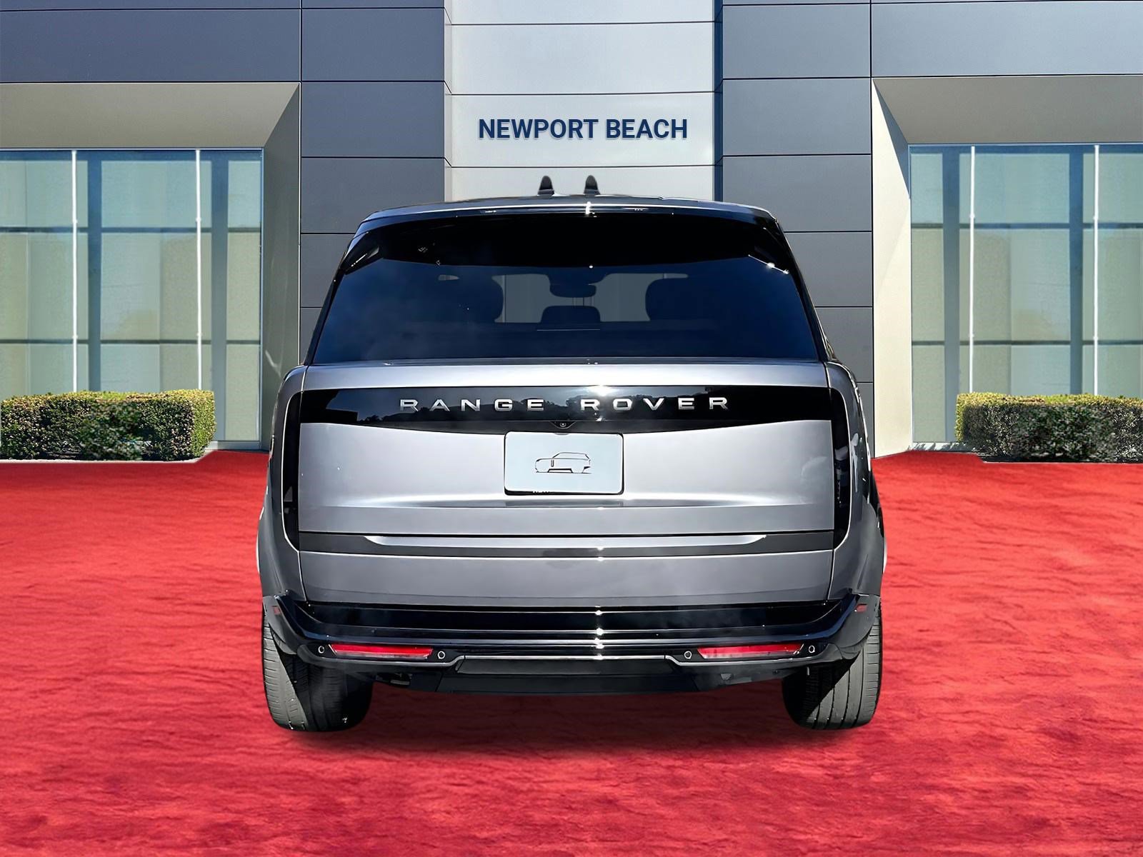 New 2026 Land Rover Range Rover SE image 5