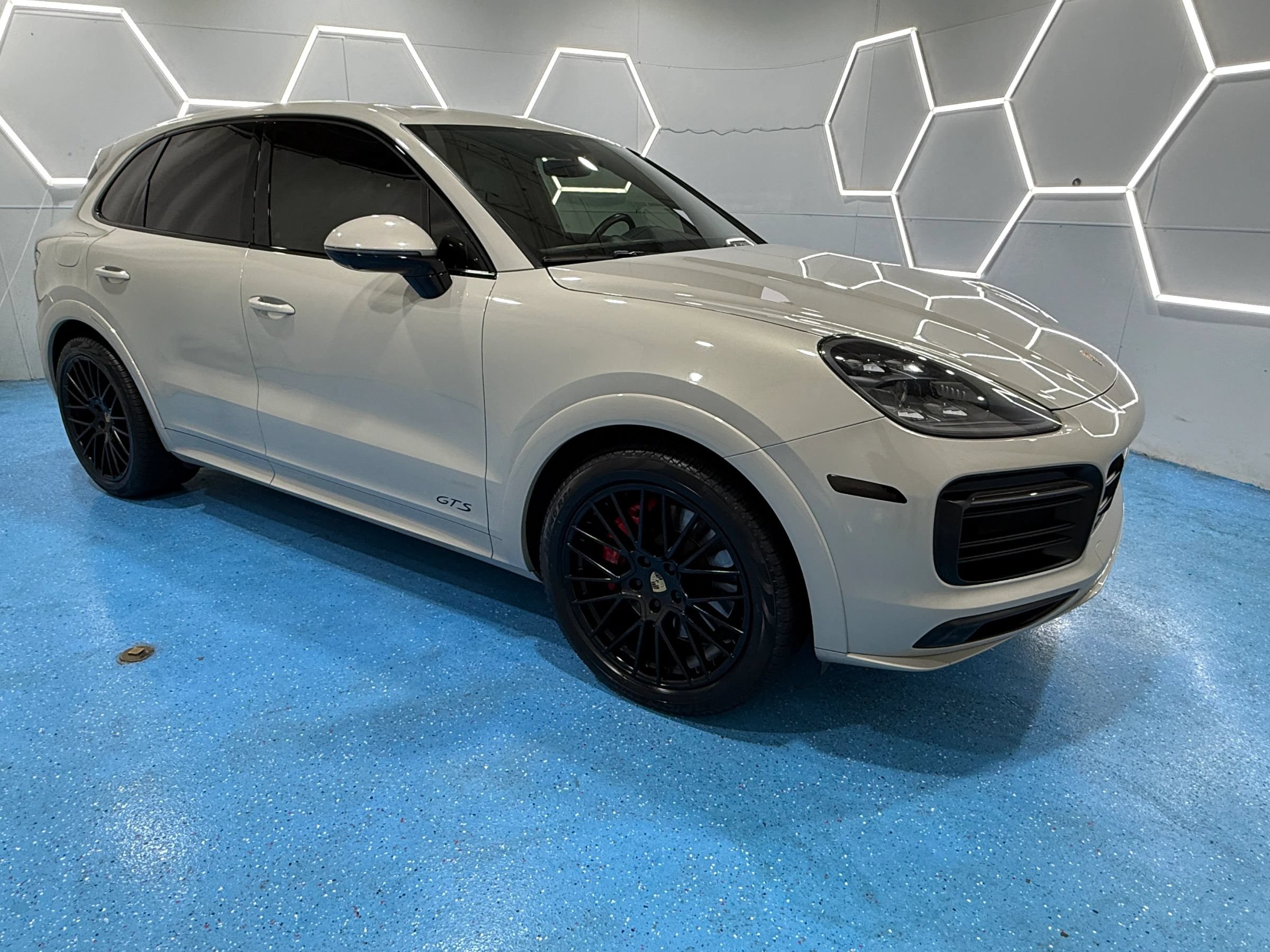 Used 2021 Porsche Cayenne GTS AWD/4WD image 58