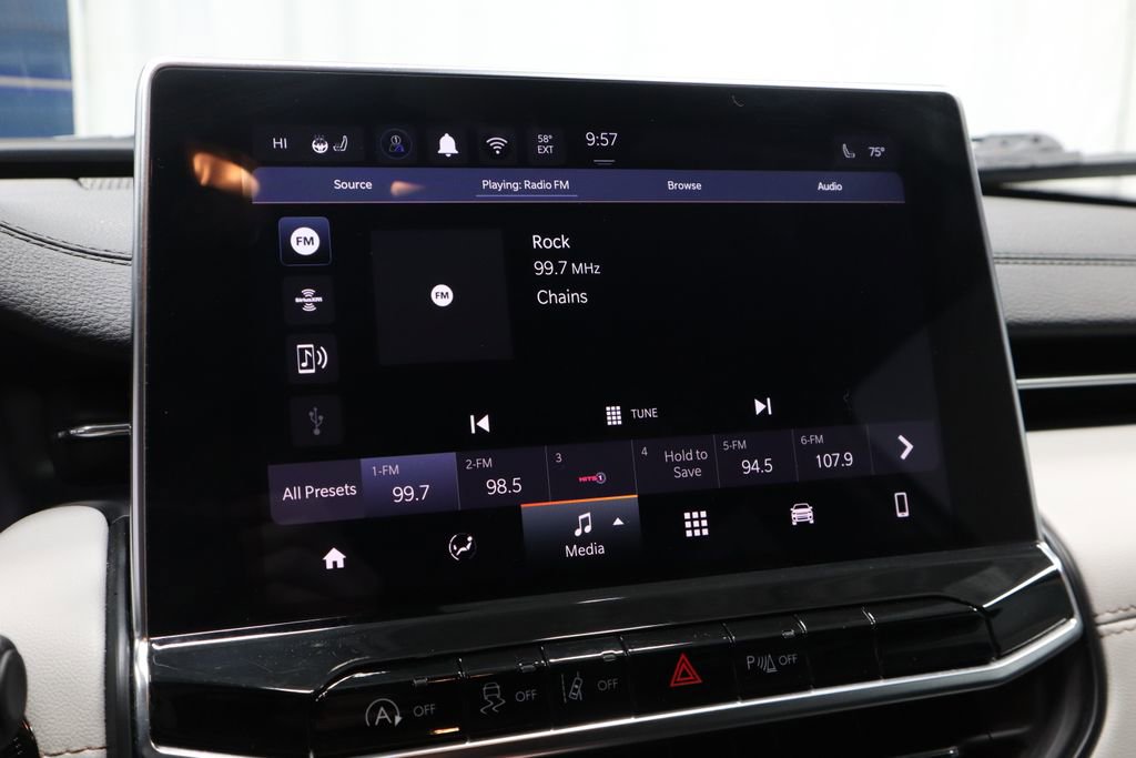Used 2025 Jeep Compass Limited image 2