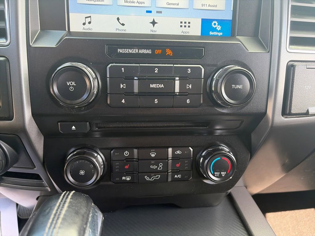 Used 2018 Ford F150 XLT w/ Equipment Group 302A Luxury AWD/4WD image 24