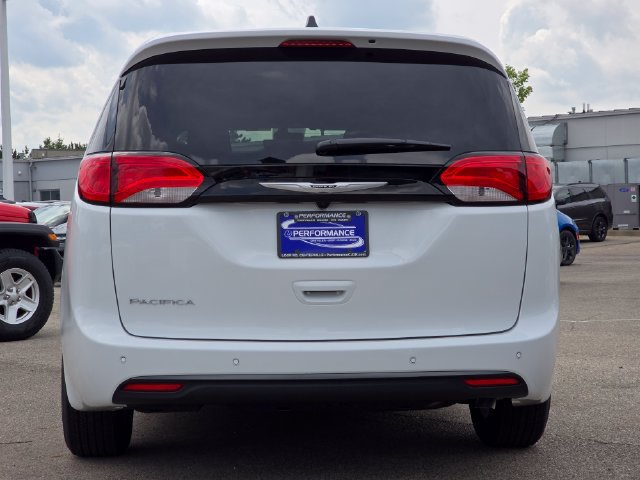 New 2027 Chrysler Pacifica LX FWD image 22