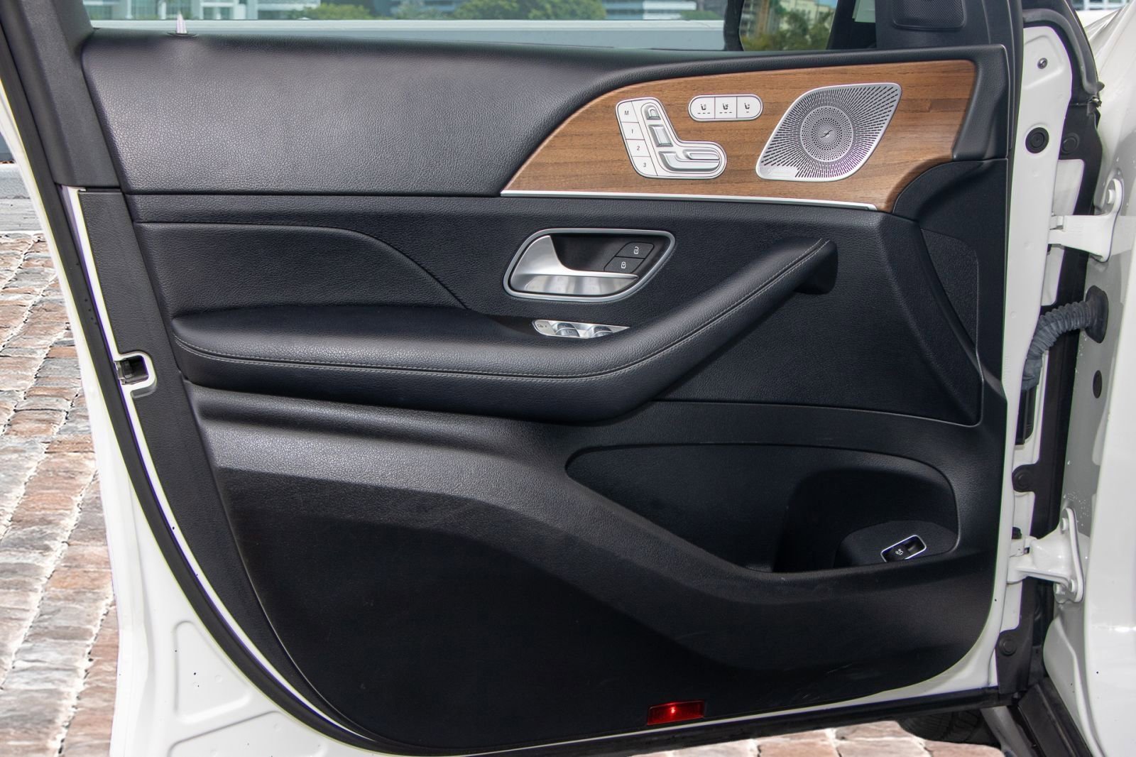 Used 2021 Mercedes-Benz GLE 350 w/ 3rd Row Seat Package image 14