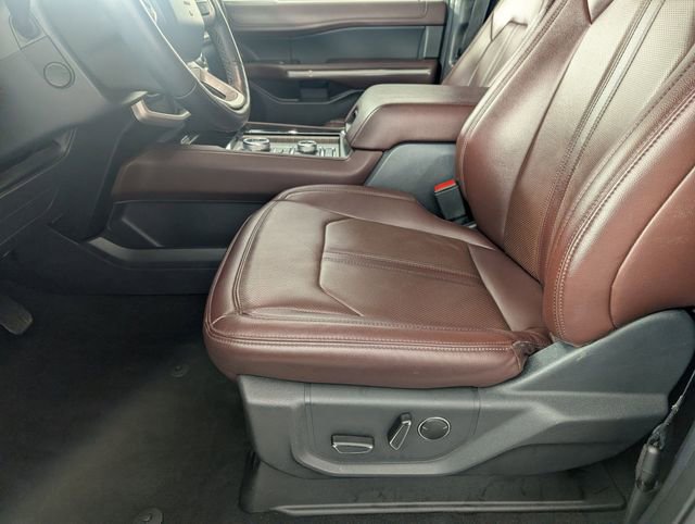 Used 2024 Ford Expedition Max Limited image 14