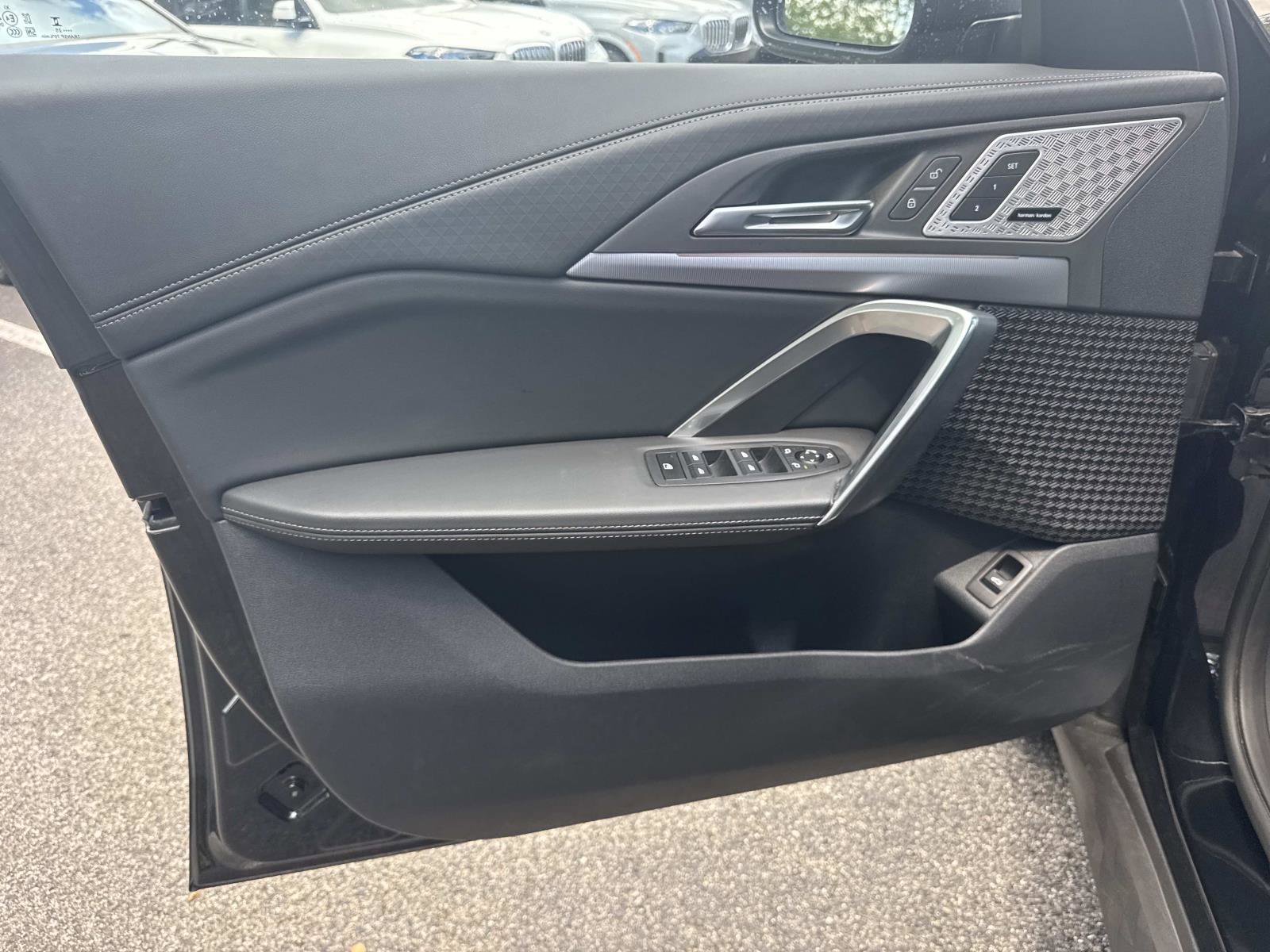 Used 2025 BMW X2 xDrive28i w/ Convenience Package image 15