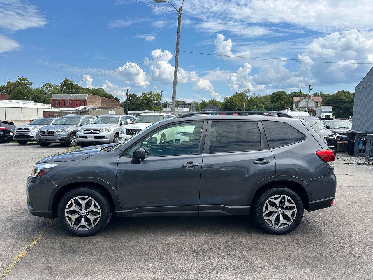 Used 2020 Subaru Forester Premium AWD/4WD image 7