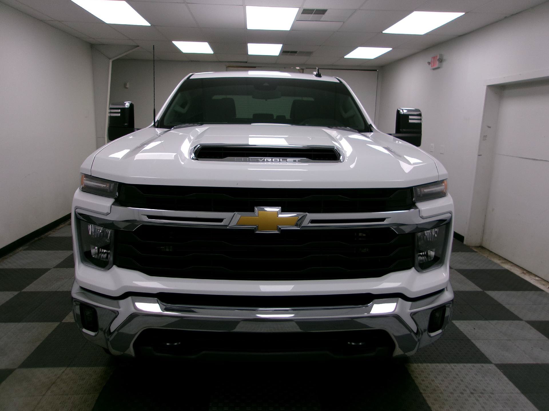 Used 2025 Chevrolet Silverado 2500 LT AWD/4WD image 15