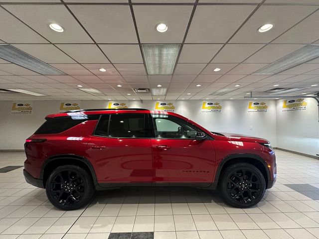 Used 2024 Chevrolet Traverse RS w/ LPO, Floor Liner Package AWD/4WD image 3