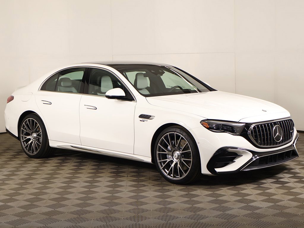 Used 2026 Mercedes-Benz E 53 AMG e 4MATIC Sedan image 2