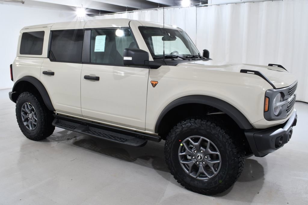 New 2025 Ford Bronco Badlands image 5