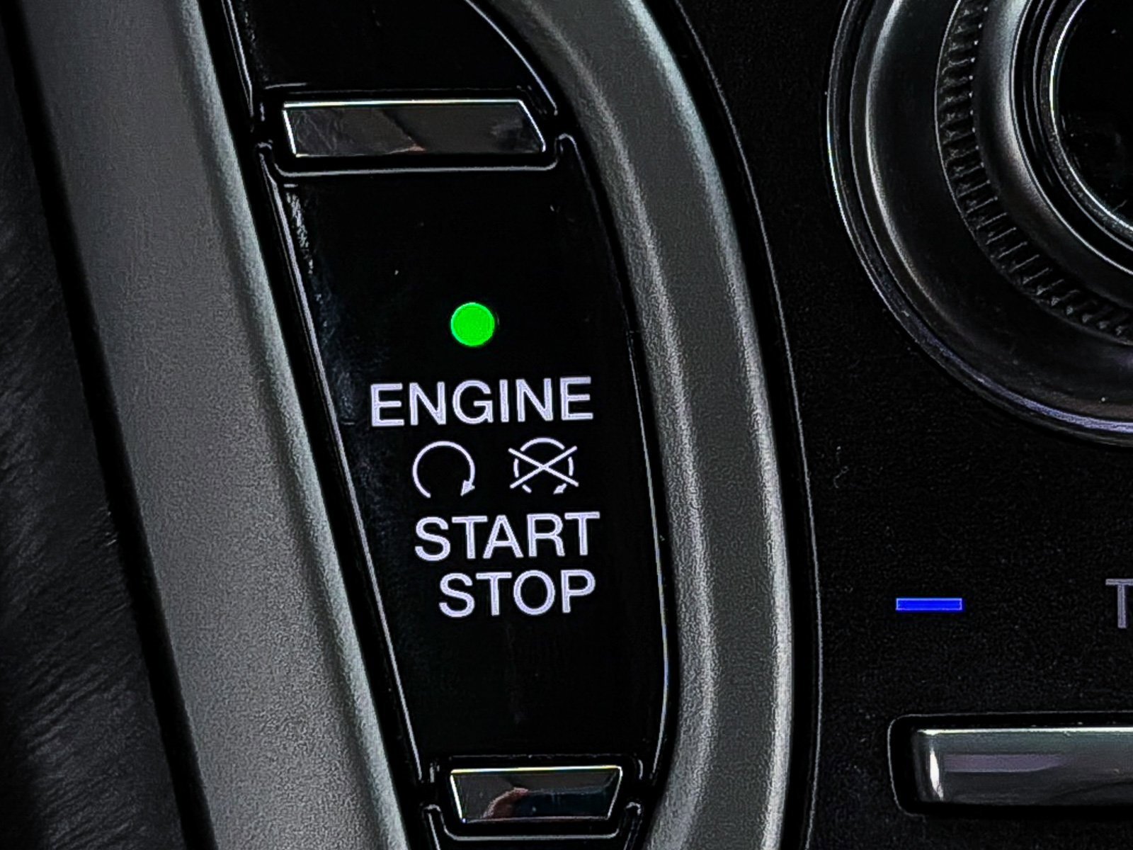 Used 2019 Lincoln Nautilus Reserve image 27