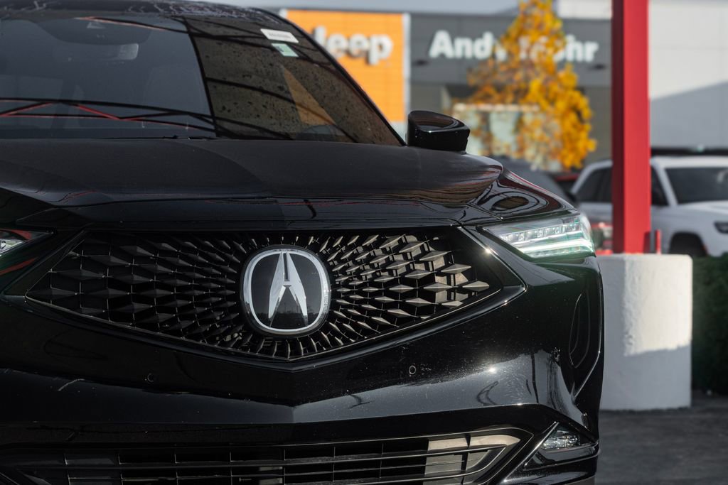 Used 2023 Acura MDX A-Spec image 10