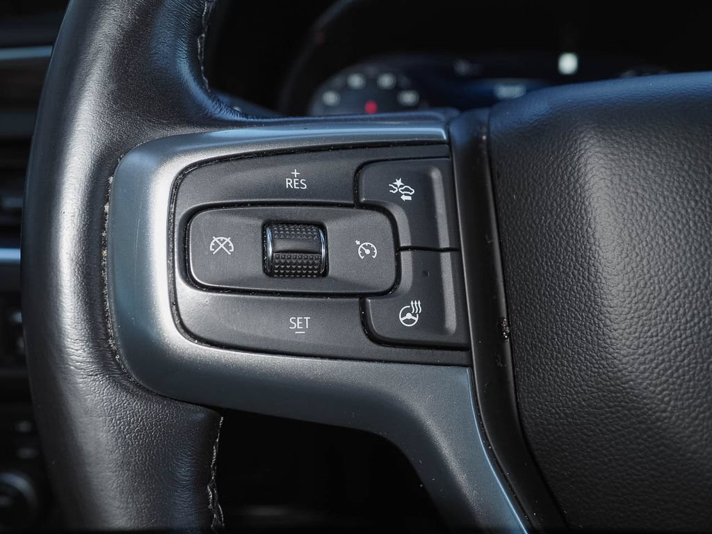 Used 2022 Chevrolet Suburban LT w/ Luxury Package AWD/4WD image 30