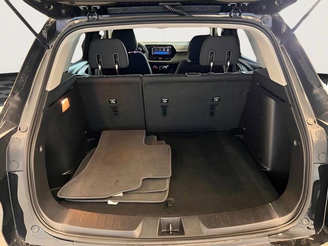 Used 2025 Chevrolet TrailBlazer LT image 10