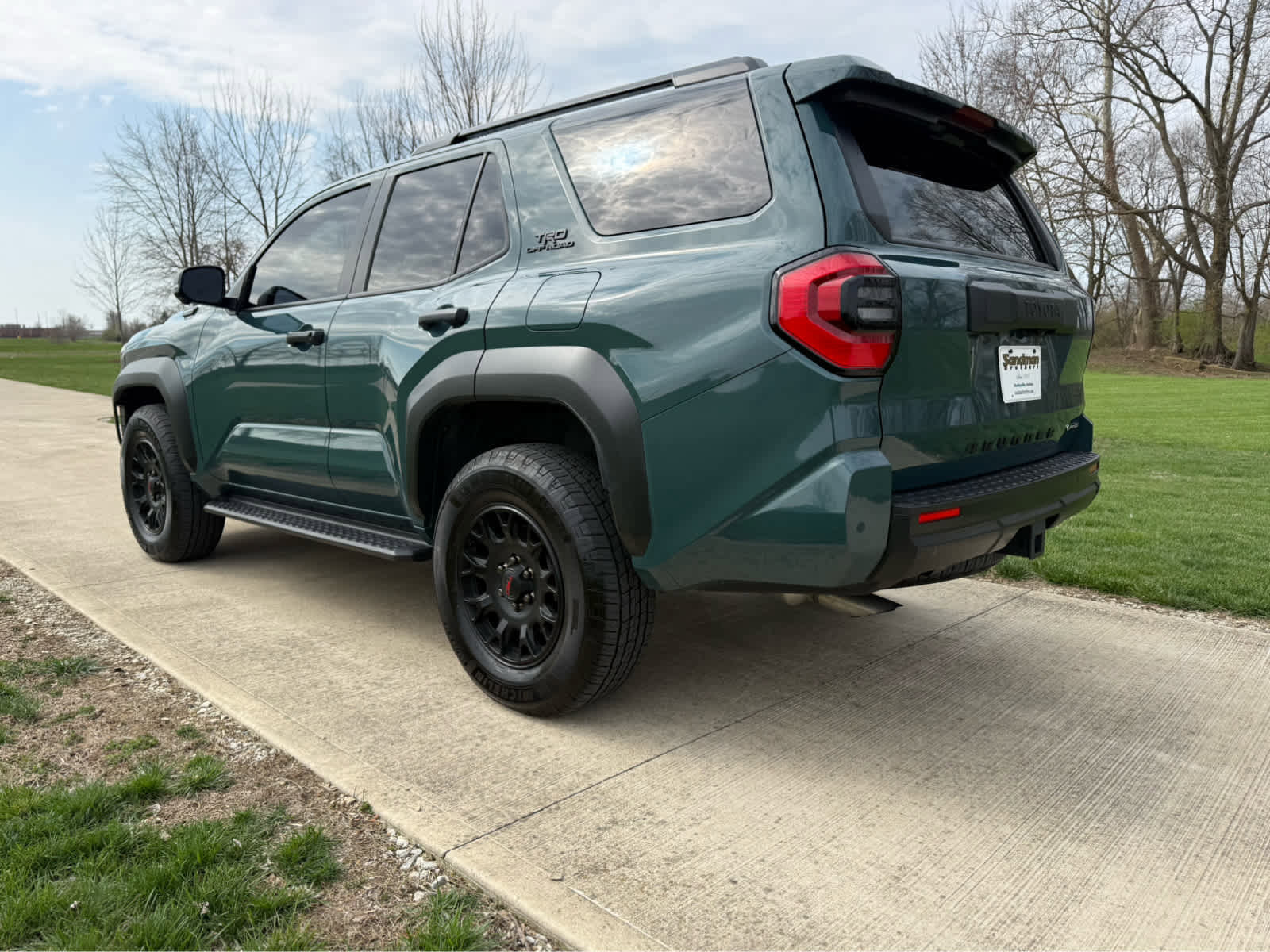 Used 2025 Toyota 4Runner TRD Off-Road Premium AWD/4WD image 3