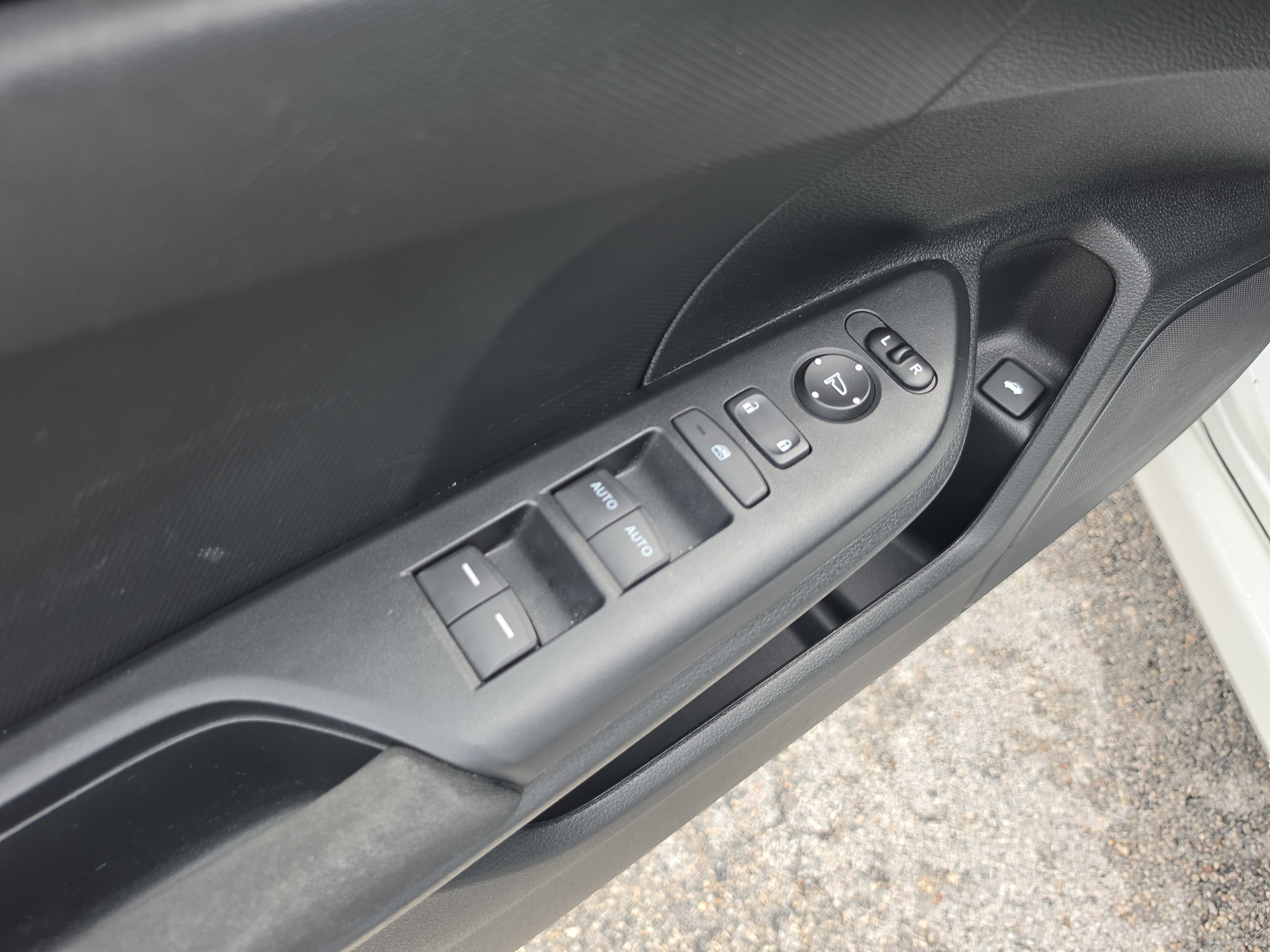 Used 2020 Honda Civic LX image 15