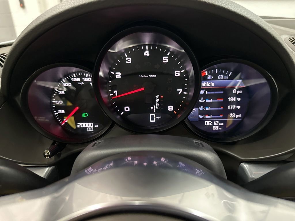 Used 2019 Porsche 718 Cayman RWD image 22