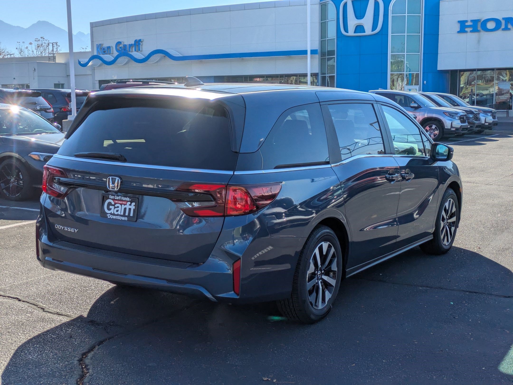 New 2026 Honda Odyssey EX-L image 3