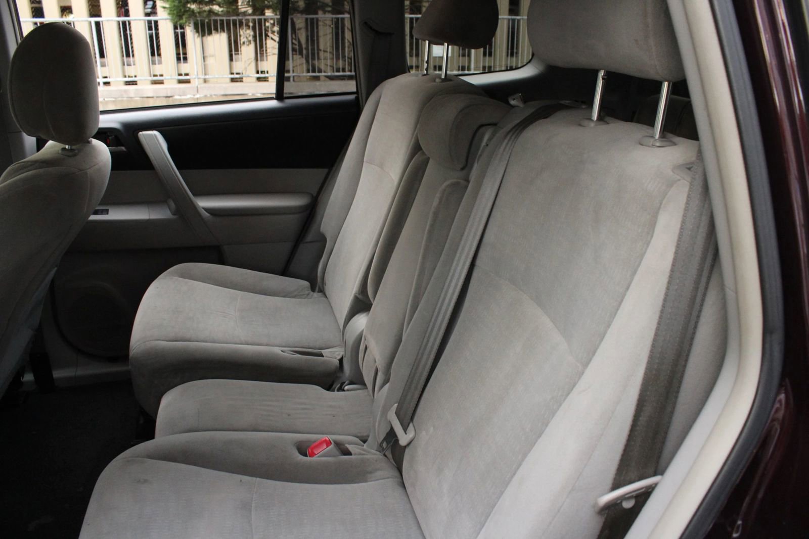Used 2013 Toyota Highlander Hybrid AWD/4WD image 18