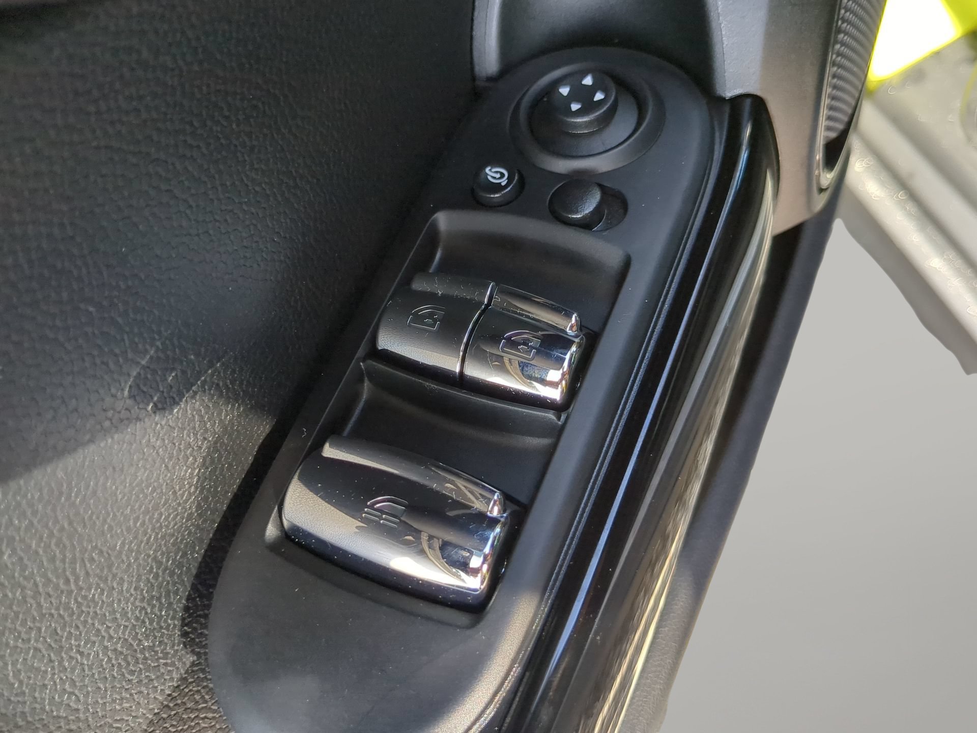 Used 2024 MINI Cooper S FWD image 54