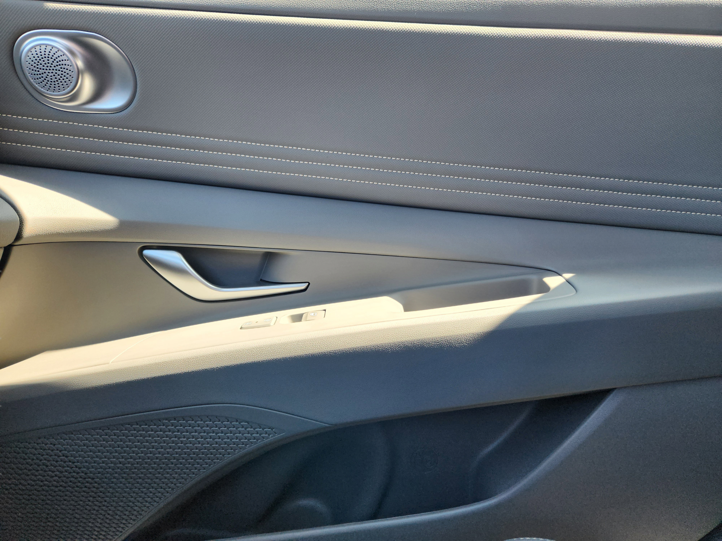New 2026 Hyundai Elantra SEL FWD image 20