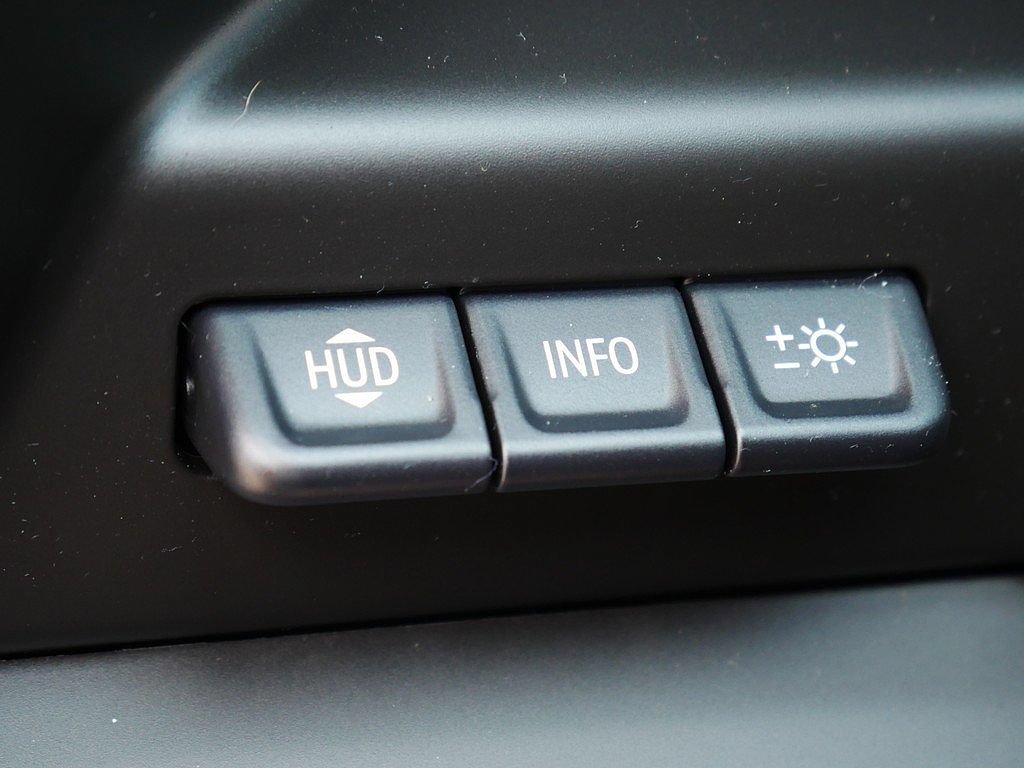 Used 2023 GMC Sierra 1500 AT4X AWD/4WD image 32