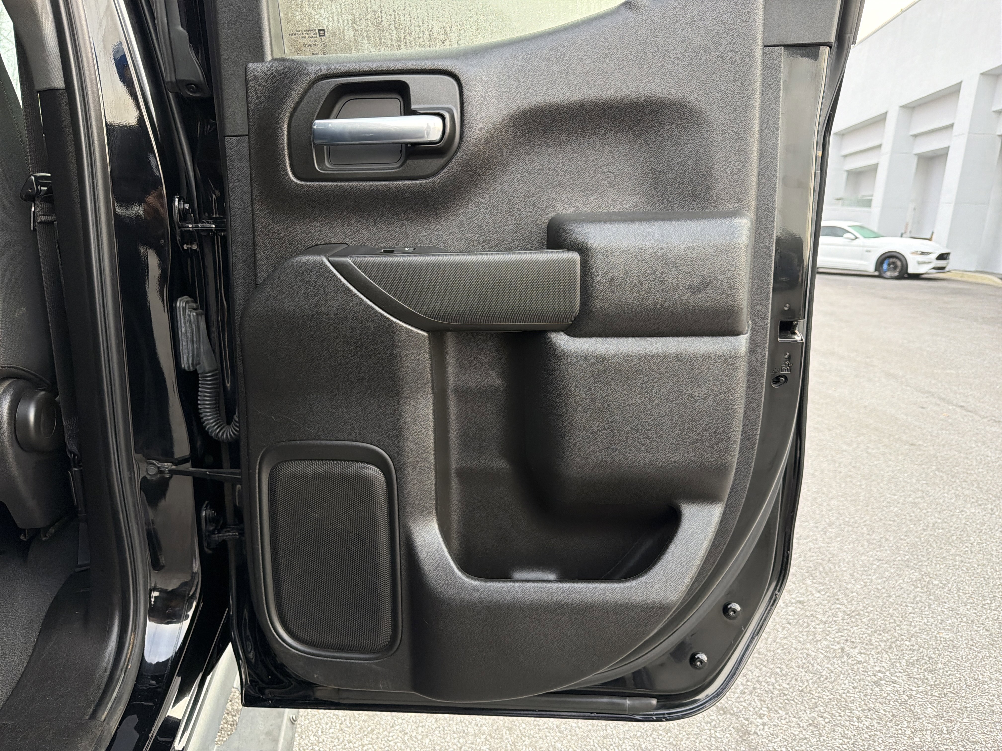 Used 2019 Chevrolet Silverado 1500 Custom Trail Boss w/ Custom Convenience Package image 17