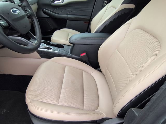Used 2022 Ford Escape SEL image 19