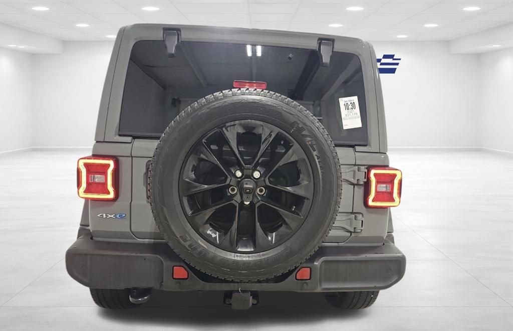 Used 2021 Jeep Wrangler Unlimited Sahara w/ Dual Top Group image 7