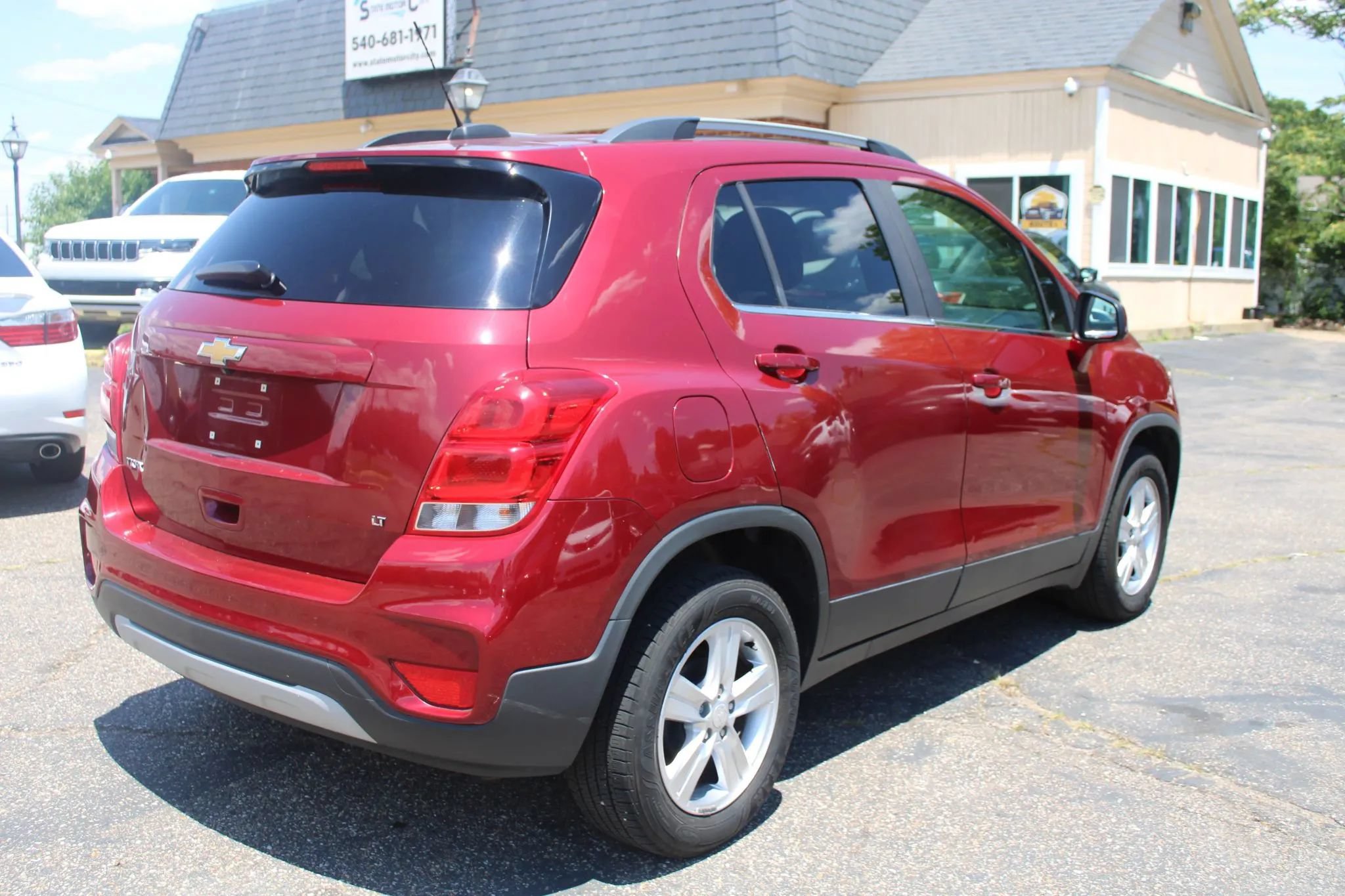 Used 2018 Chevrolet Trax LT FWD image 3