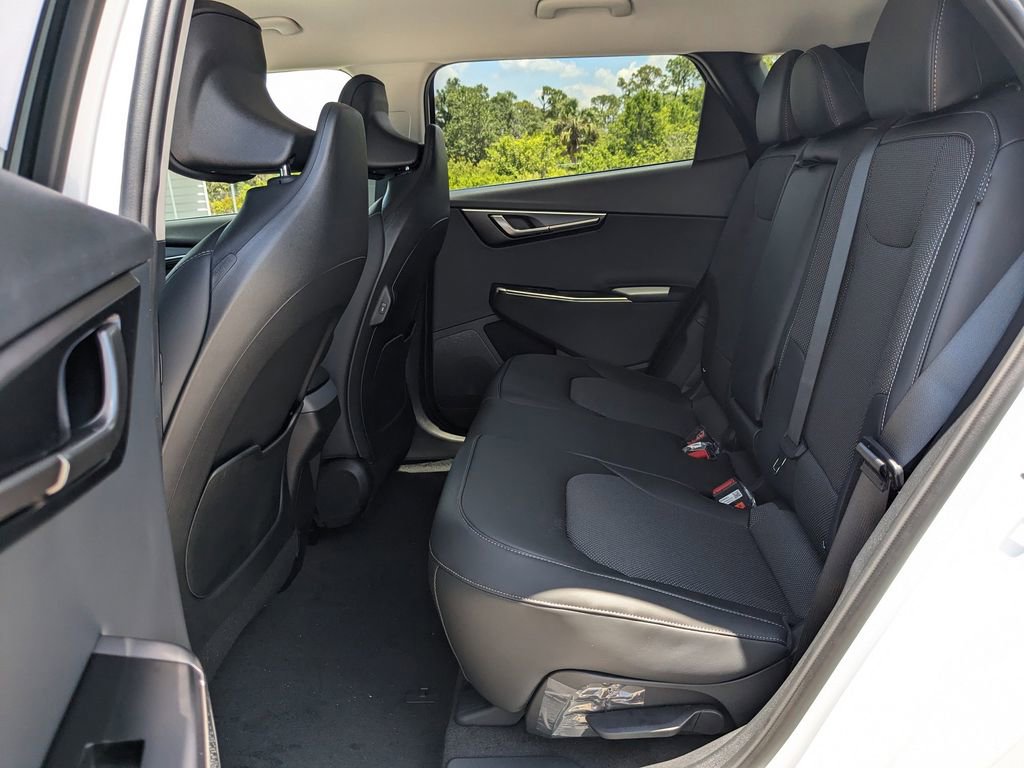 New 2025 Kia EV6 Light w/ Light LR Technology Package RWD image 17