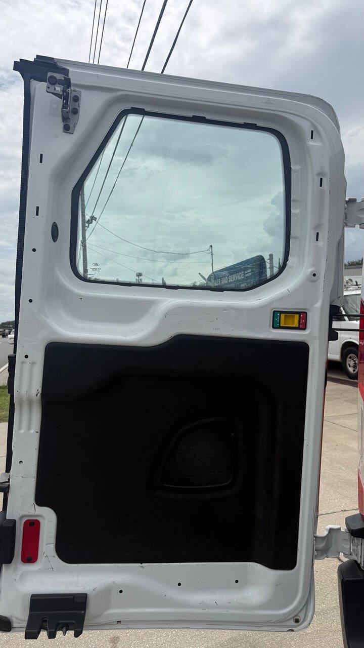 Used 2019 Ford Transit 250 130 Low Roof w/ Exterior Upgrade Package RWD image 24