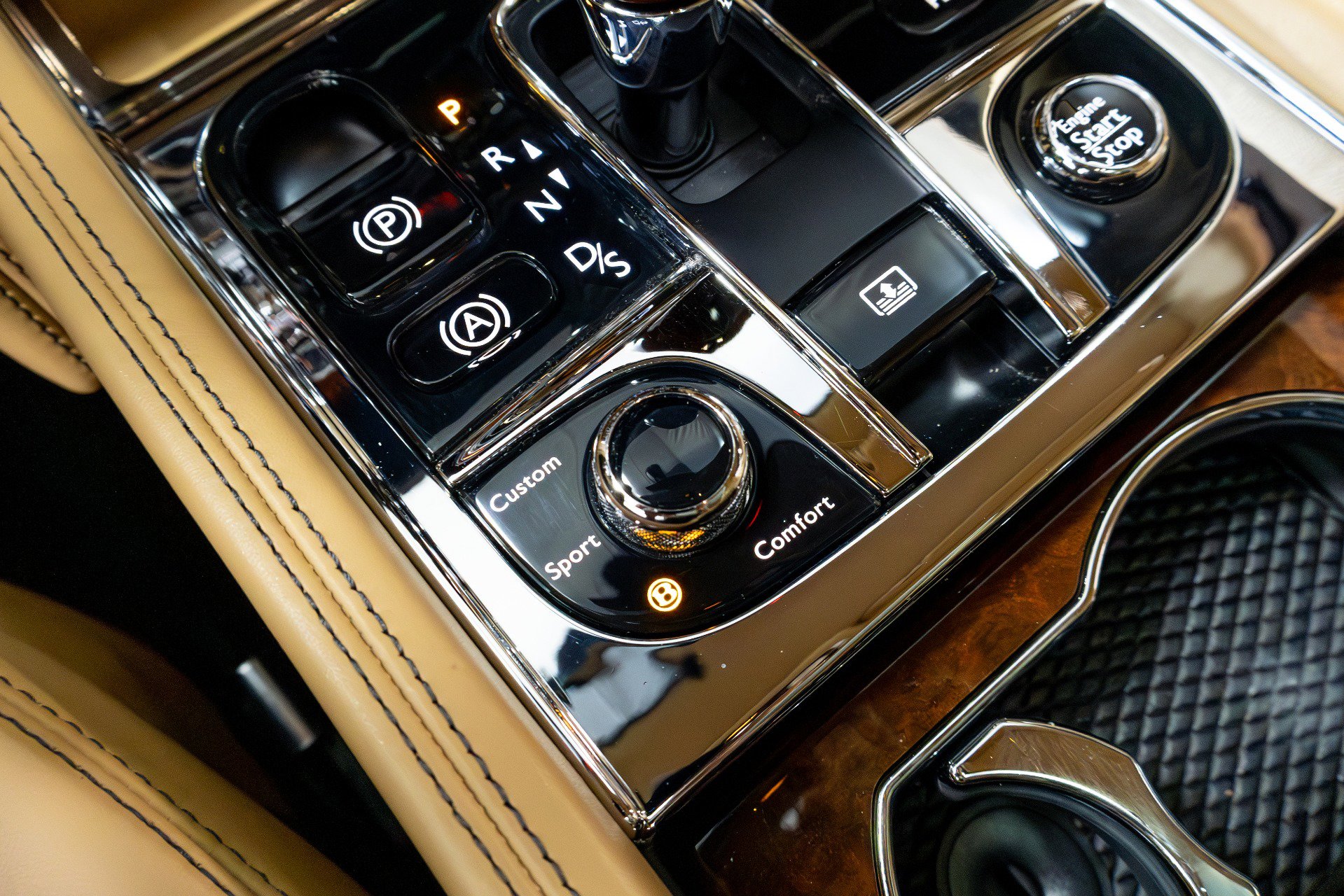 Used 2017 Bentley Mulsanne image 90