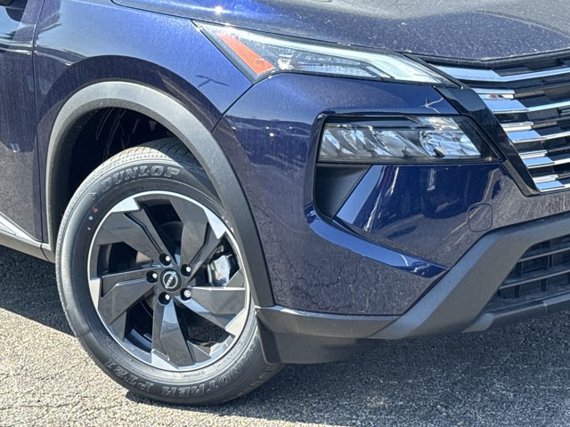 New 2025 Nissan Rogue SV AWD/4WD image 3