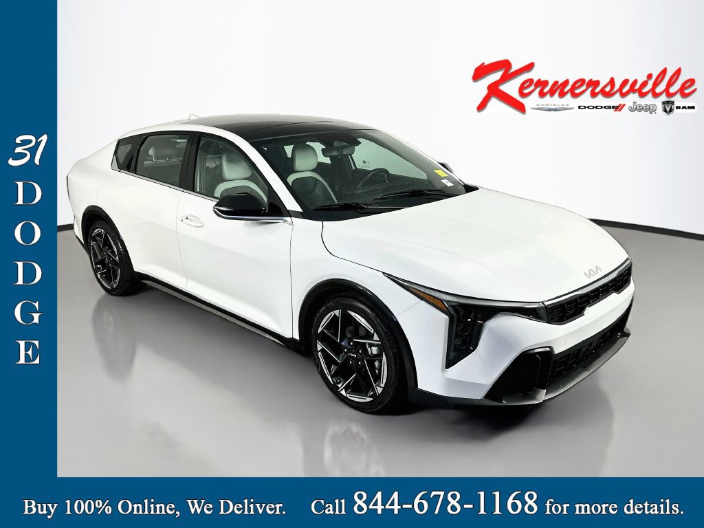 Used 2025 Kia K4 GT-Line w/ GT-Line Premium Package FWD image 1