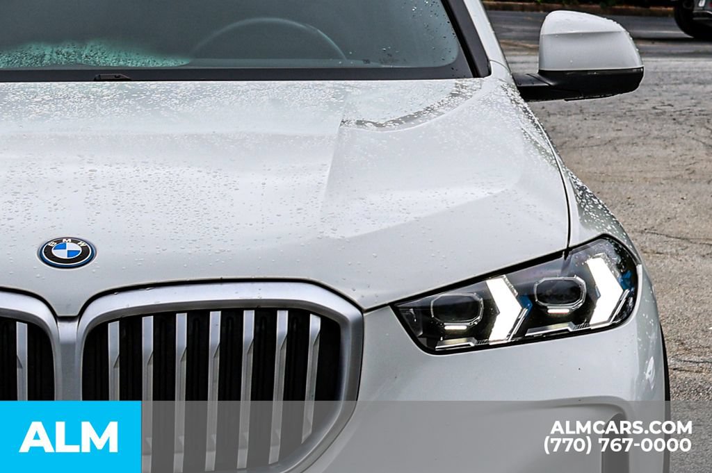 Used 2024 BMW X5 xDrive50e AWD/4WD image 14