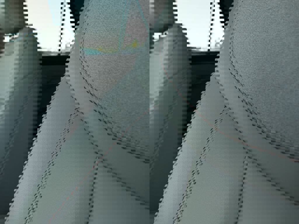 Used 2026 Ford Explorer Active w/ Active Comfort Package image 14