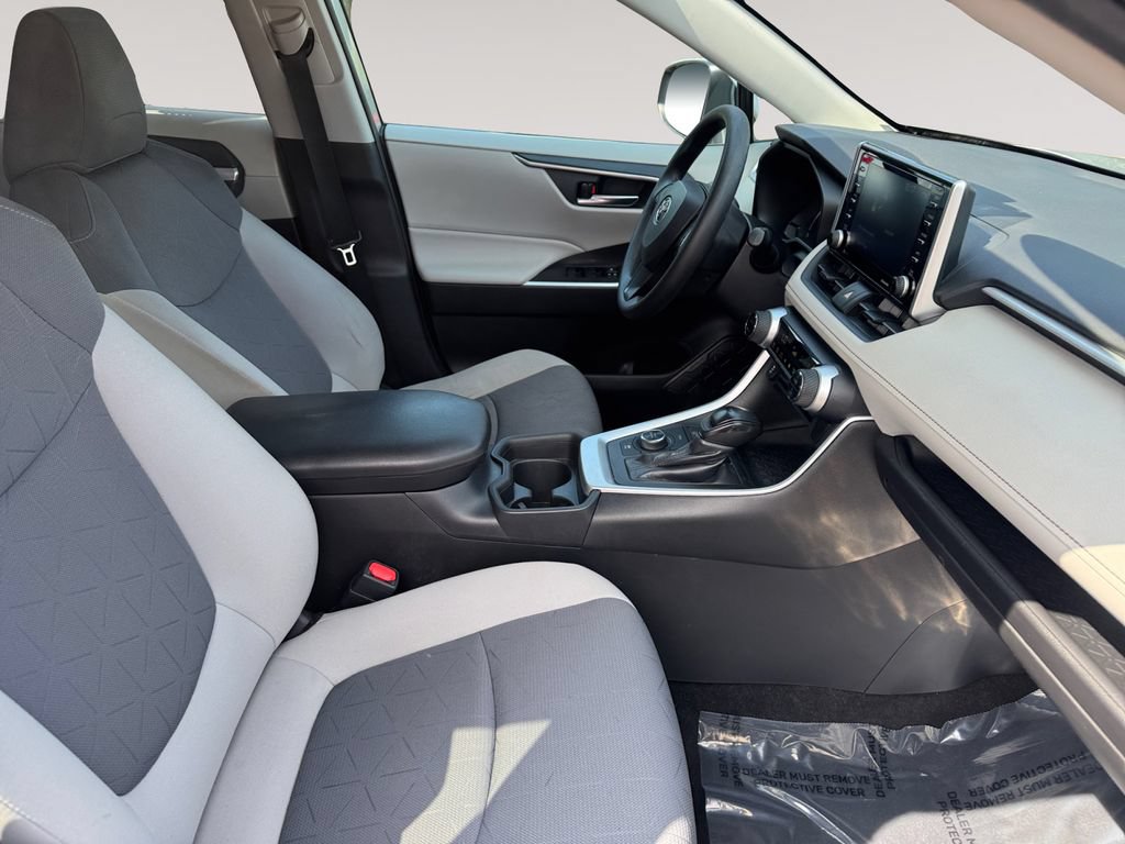 Used 2020 Toyota RAV4 XLE w/ Convenience Package AWD/4WD image 15
