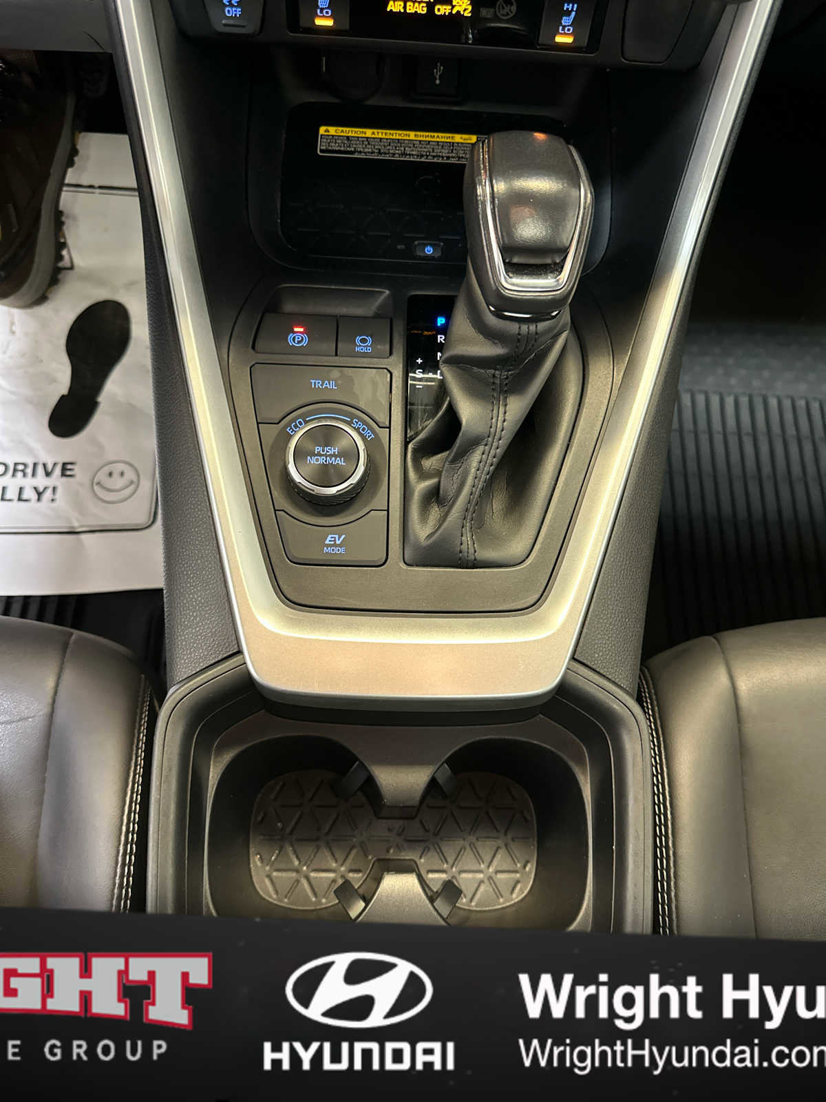 Used 2021 Toyota RAV4 XLE Premium image 29