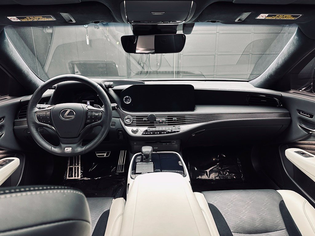 Used 2022 Lexus LS 500 F Sport AWD/4WD image 21