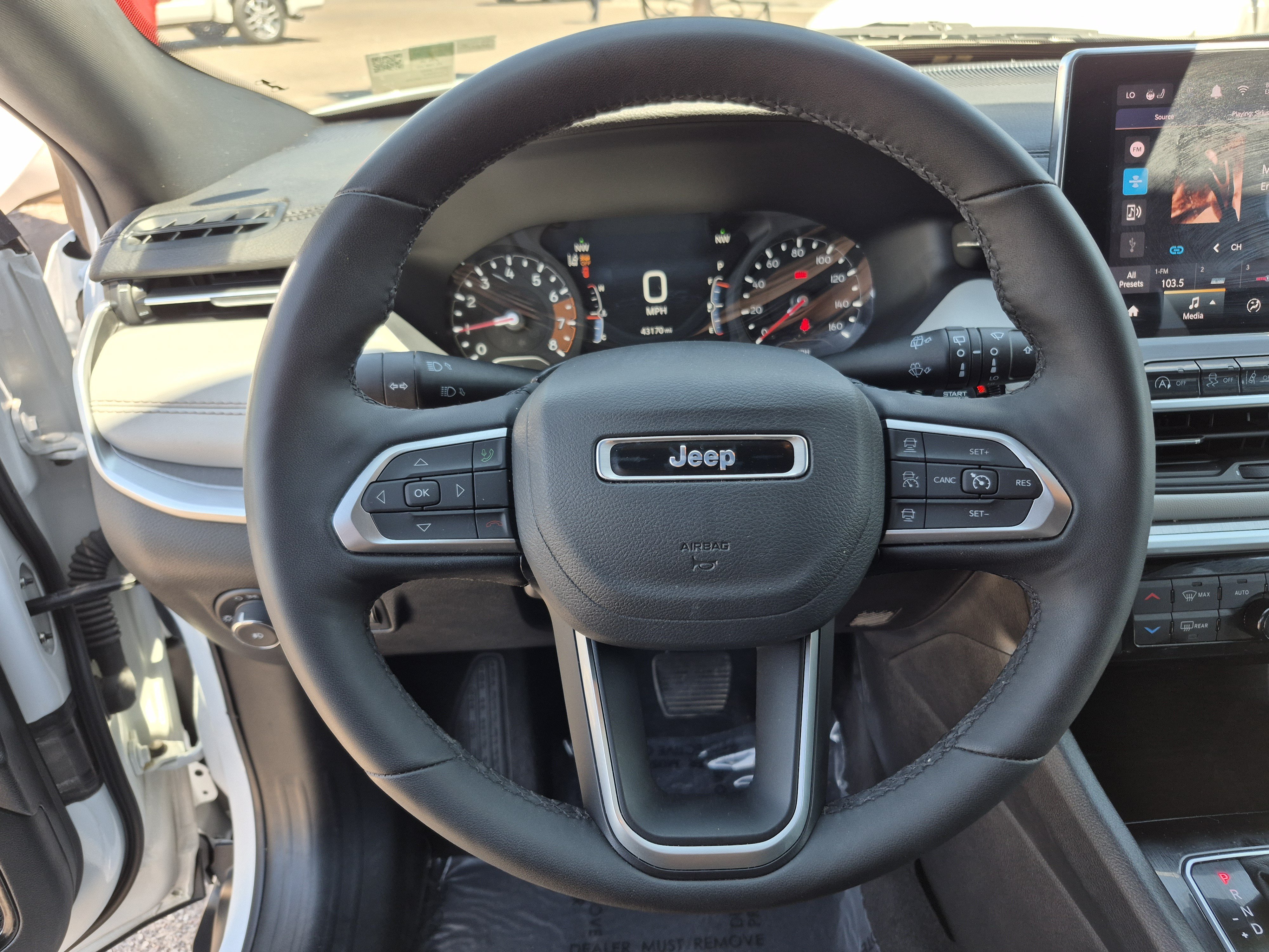 Used 2025 Jeep Compass Limited AWD/4WD image 9