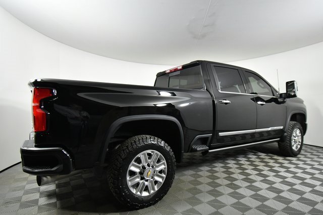 Used 2024 Chevrolet Silverado 2500 High Country w/ Technology Package image 10