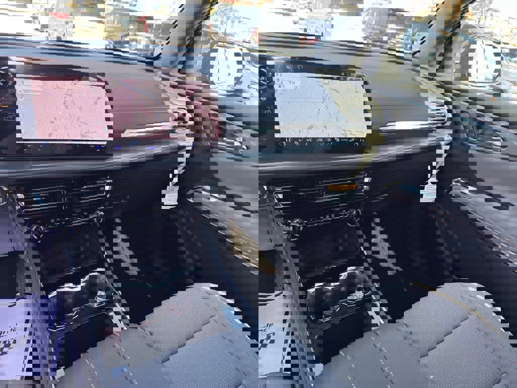 New 2026 Chevrolet Traverse LT image 25