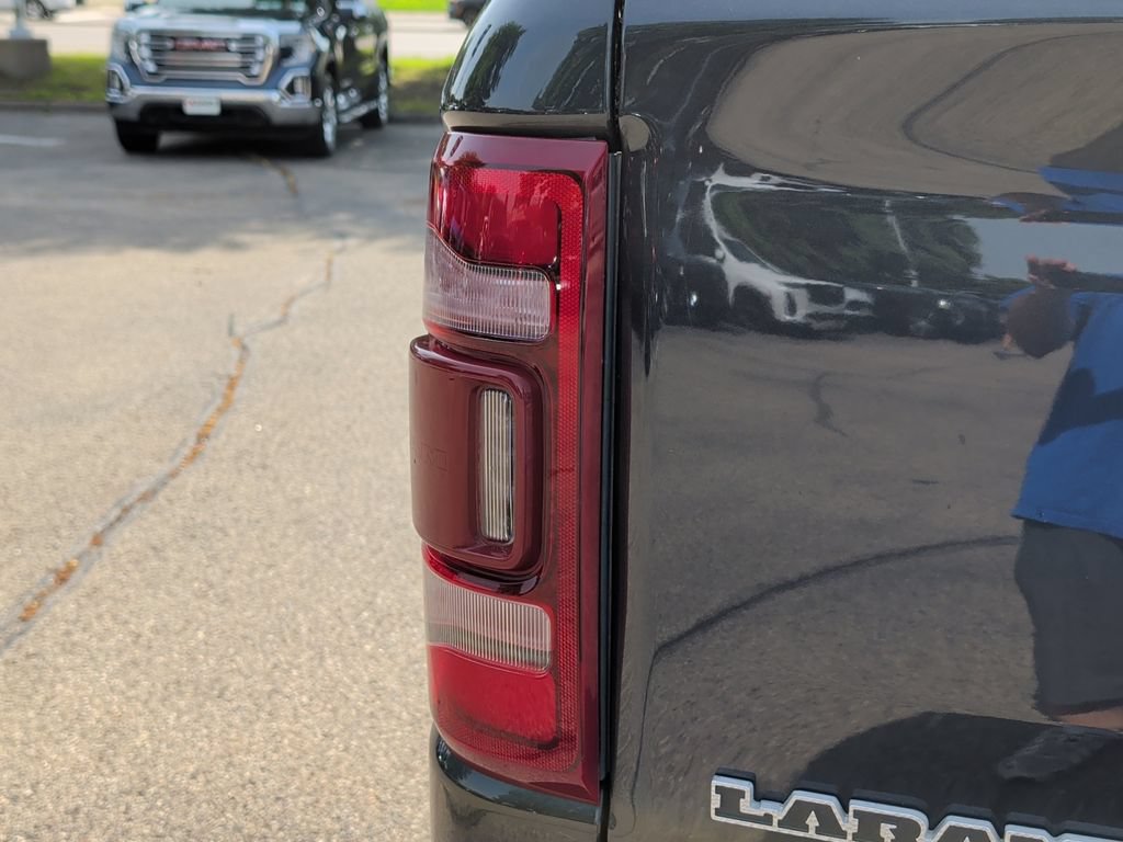 Used 2019 RAM 1500 Laramie w/ Sport Appearance Package AWD/4WD image 44