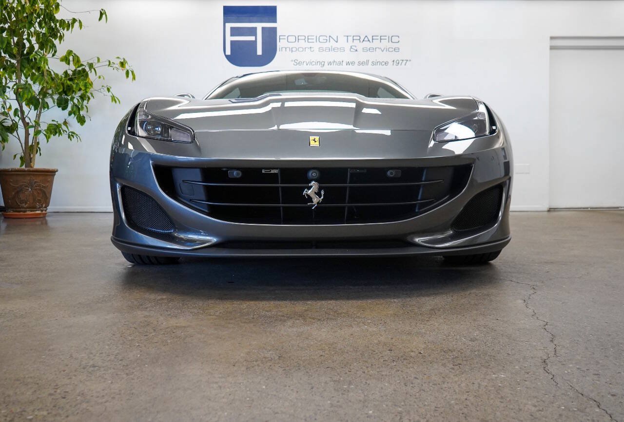 Used 2019 Ferrari Portofino RWD image 42
