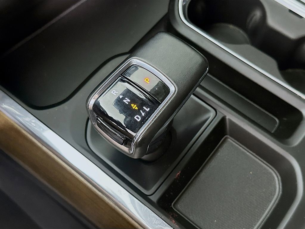 Used 2023 Chevrolet Silverado 1500 High Country w/ High Country Premium Package AWD/4WD image 33