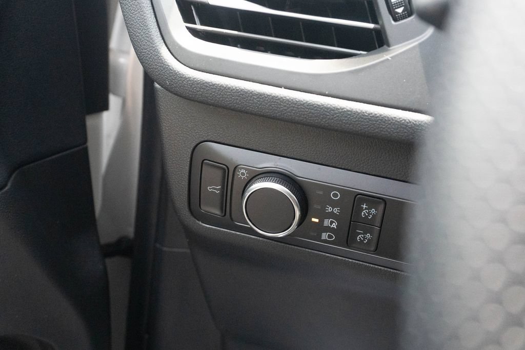 Used 2024 Ford Escape ST-Line w/ Tech Pack #1 FWD image 19