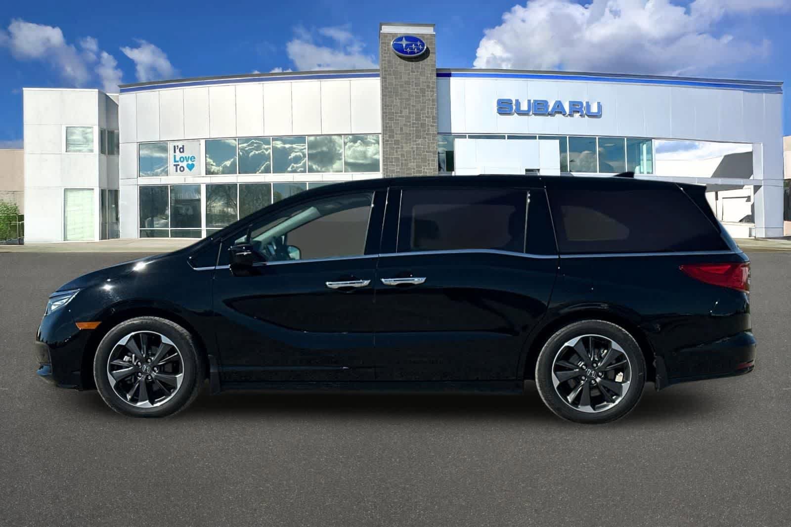 Used 2024 Honda Odyssey Elite image 9